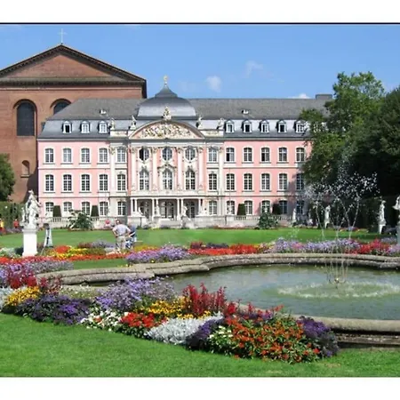 Spacious Near Centre * Trier